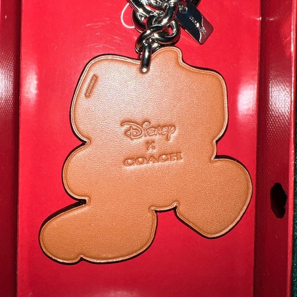 DISNEY X COACH keyfob - Picture 2 of 3